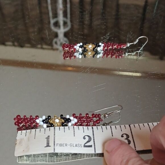 Womans Traditional tribal Beaded Hand Crafted Dangle Earrings - Picture 3 of 3